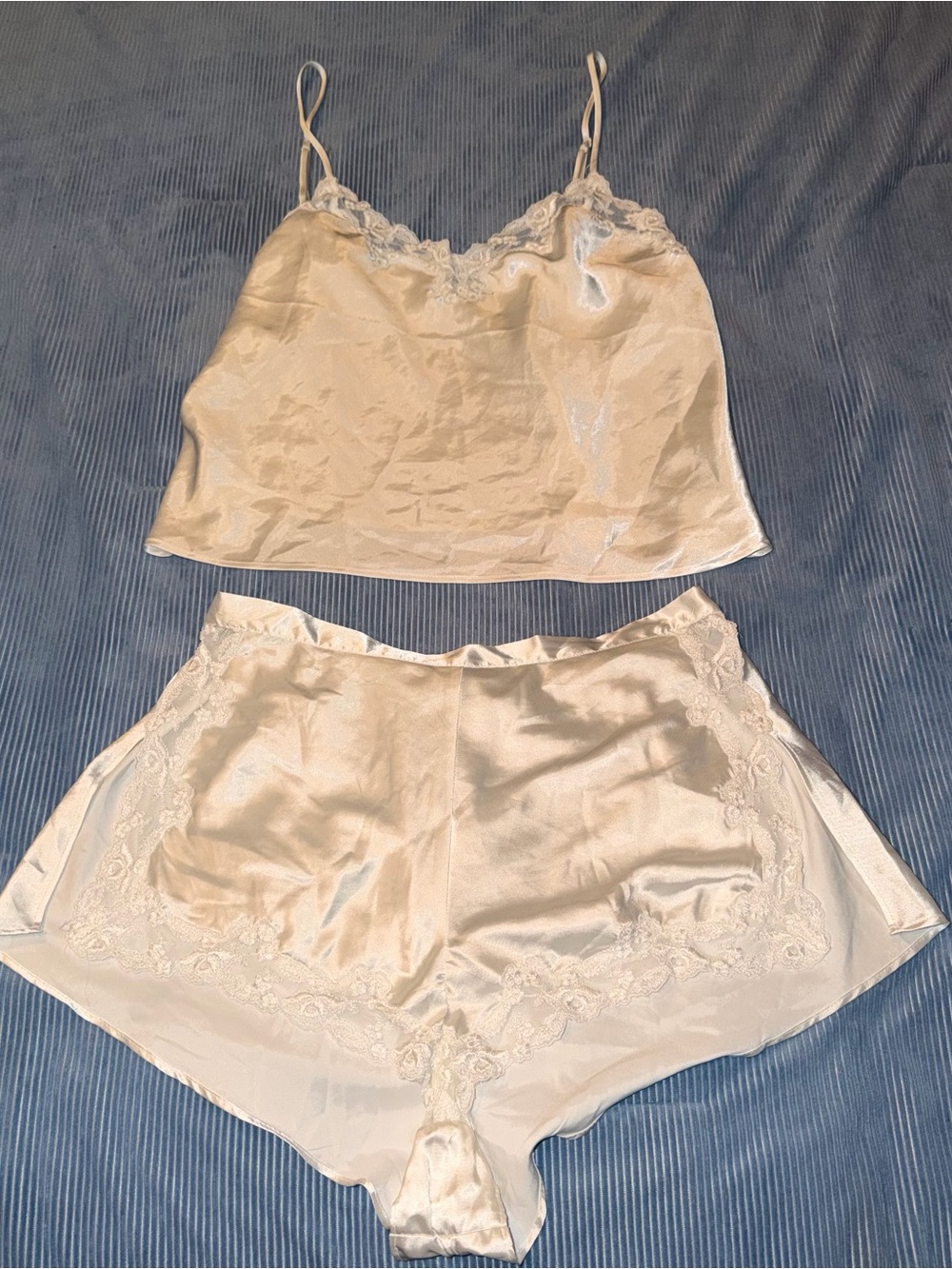 Victoria’s Secret Silk Lace Trim Cami & Shorts Sleep Set - Ivory